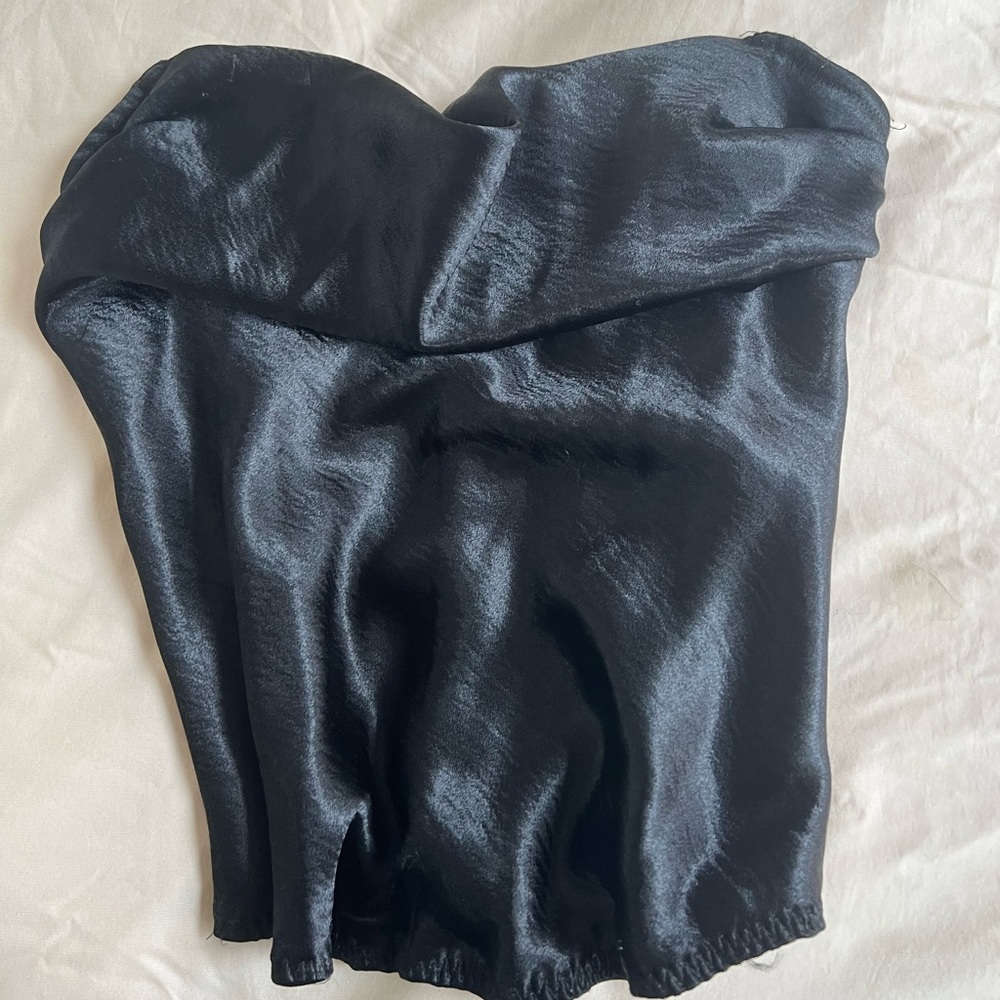 Victoria’s Secret black strapless corset